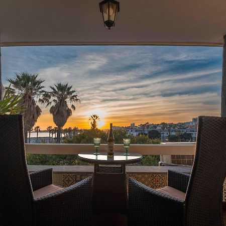 Sea View W Balcony 2 Mins Walk To Beach & Casino Эшторил Экстерьер фото