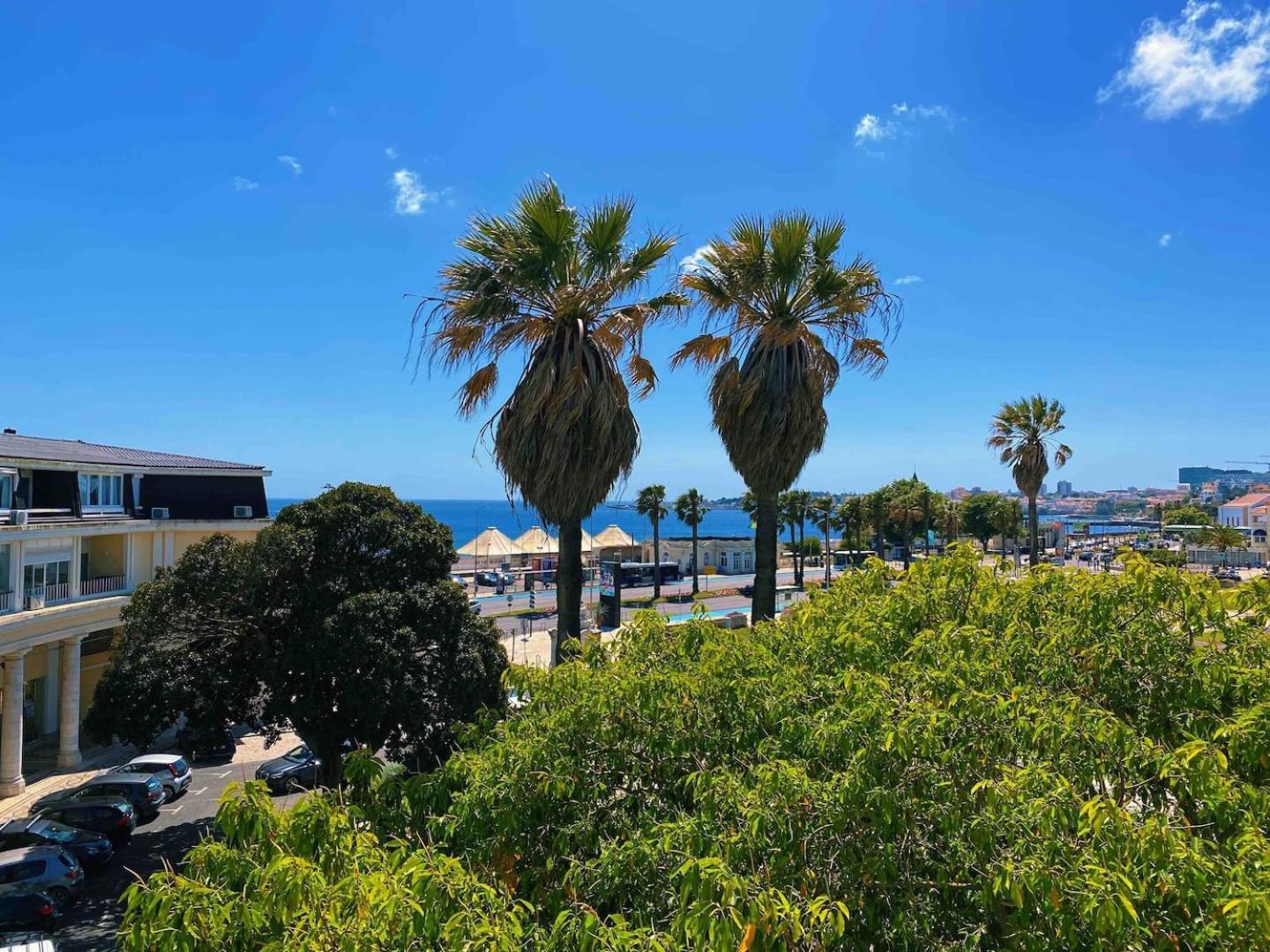Sea View W Balcony 2 Mins Walk To Beach & Casino Эшторил Экстерьер фото