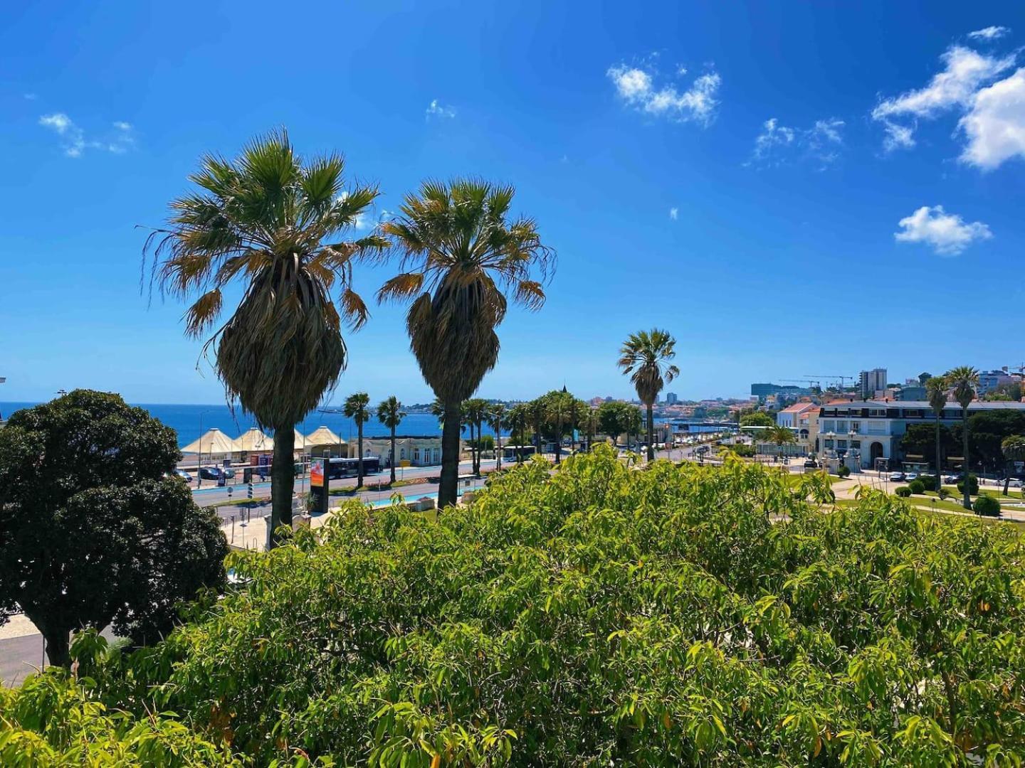 Sea View W Balcony 2 Mins Walk To Beach & Casino Эшторил Экстерьер фото